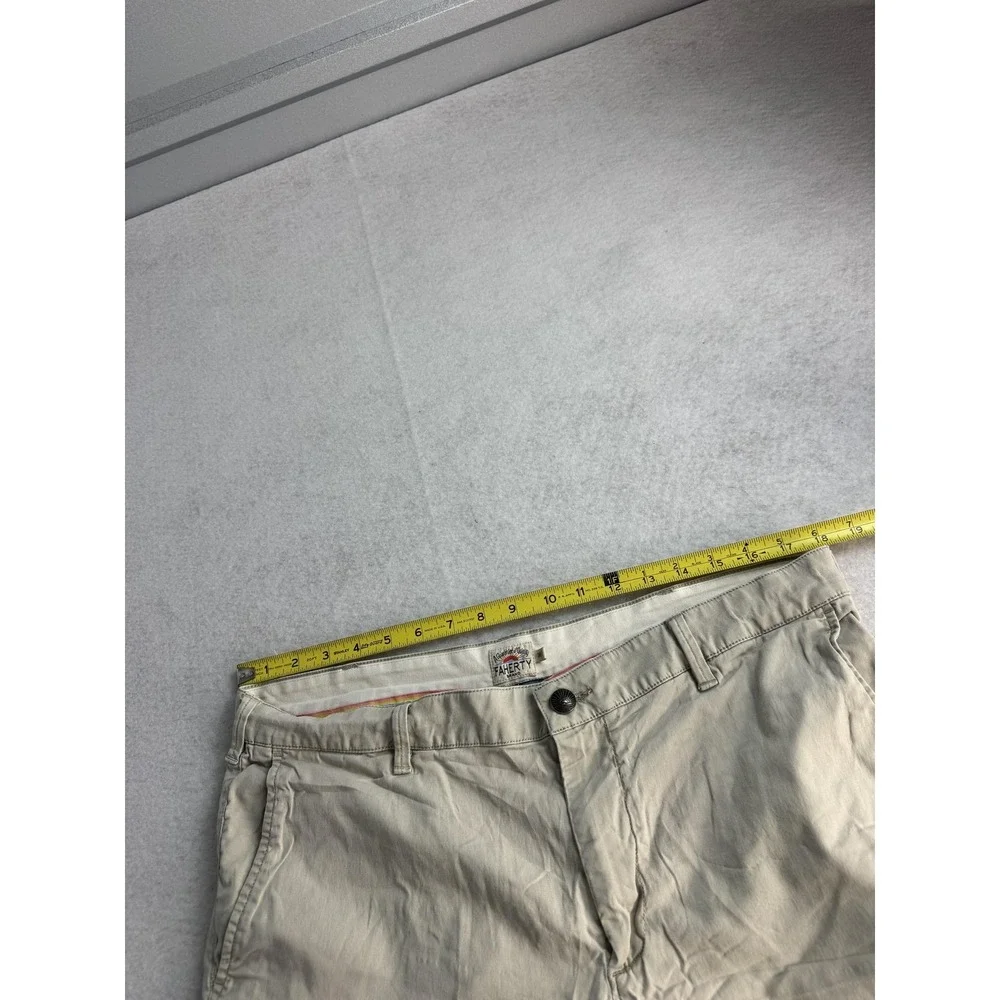 Faherty Shorts Mens 36 Beige Chino Canvas 10 Inseam Stretch Summer Casual